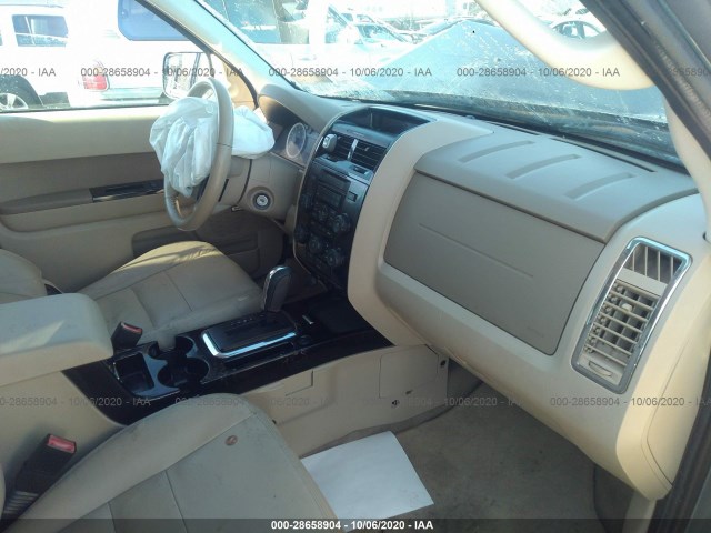 Photo 4 VIN: 1FMCU9EG5AKB54667 - FORD ESCAPE 