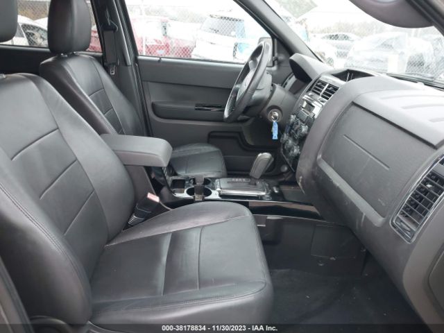 Photo 4 VIN: 1FMCU9EG5AKB81335 - FORD ESCAPE 