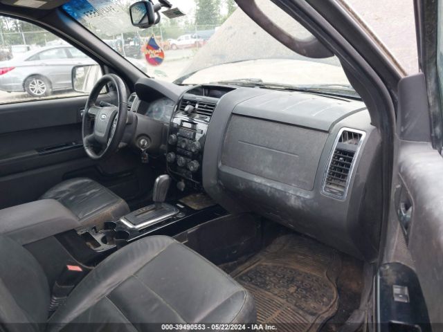 Photo 4 VIN: 1FMCU9EG5BKA95203 - FORD ESCAPE 