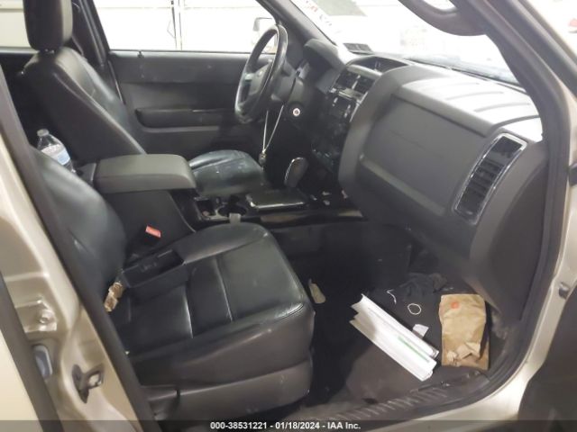 Photo 4 VIN: 1FMCU9EG6BKB02062 - FORD ESCAPE 