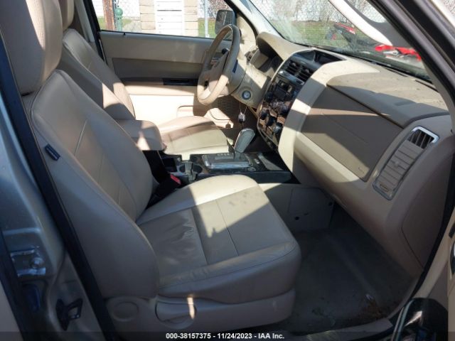 Photo 4 VIN: 1FMCU9EG6BKB44893 - FORD ESCAPE 