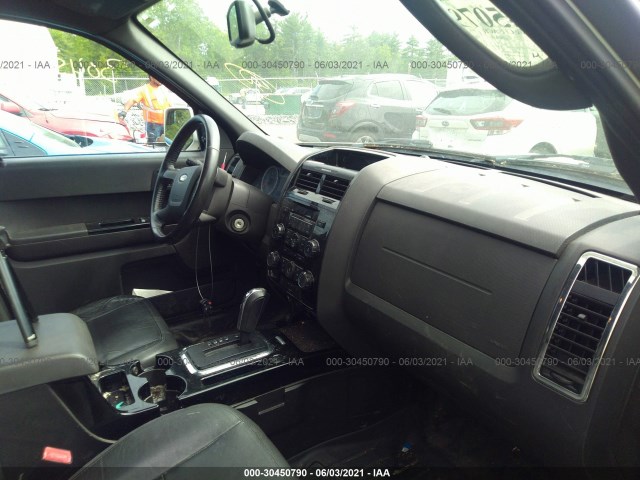 Photo 4 VIN: 1FMCU9EG6BKC67867 - FORD ESCAPE 