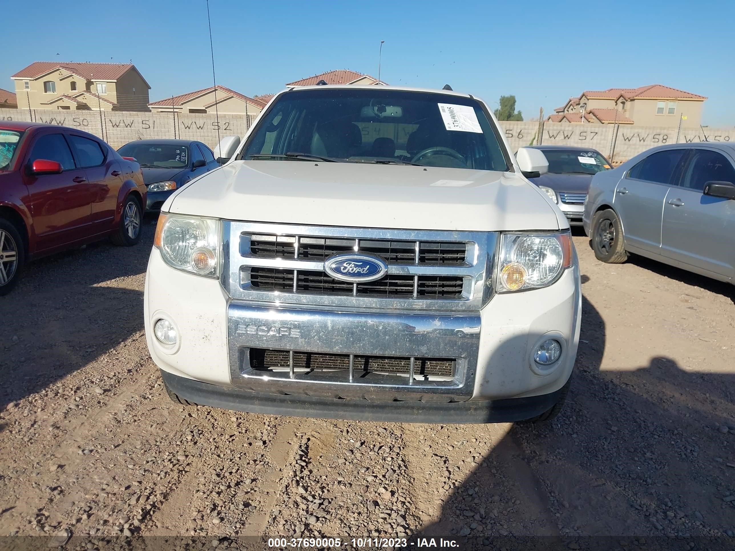 Photo 5 VIN: 1FMCU9EG6CKA16204 - FORD ESCAPE 