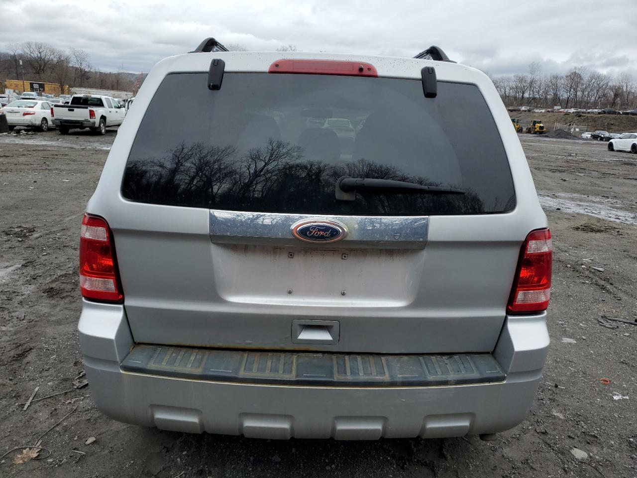 Photo 5 VIN: 1FMCU9EG8BKA09124 - FORD ESCAPE 