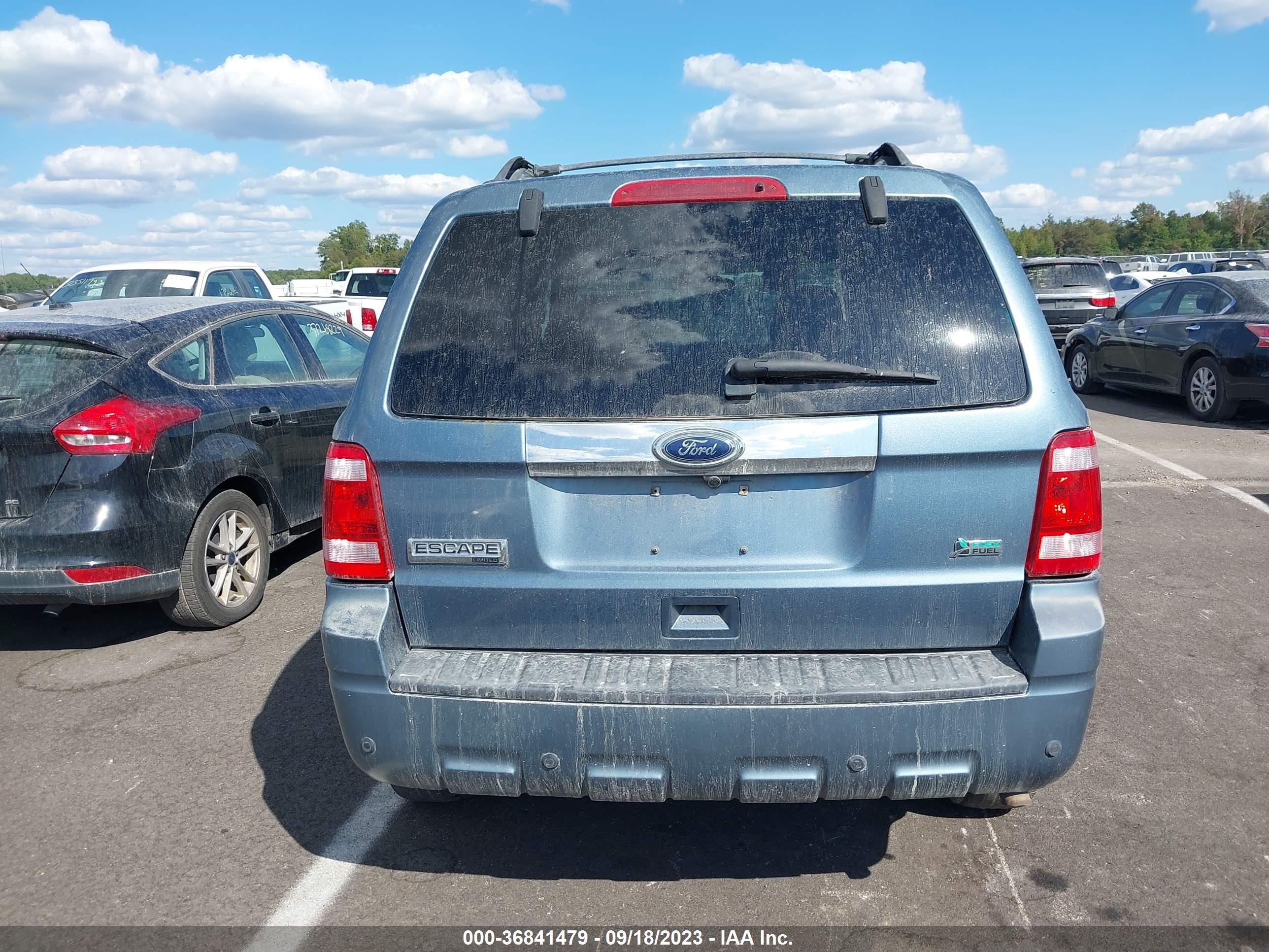 Photo 15 VIN: 1FMCU9EG9AKD41538 - FORD ESCAPE 