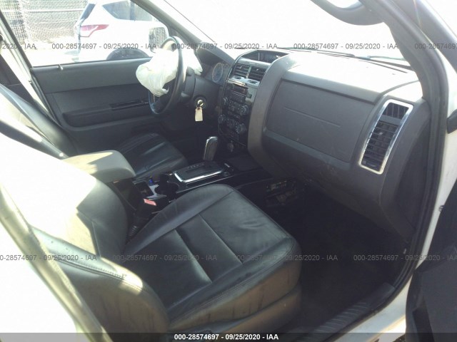 Photo 4 VIN: 1FMCU9EG9BKB35833 - FORD ESCAPE 