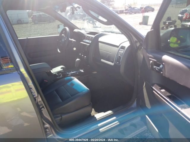 Photo 4 VIN: 1FMCU9EGXBKA08539 - FORD ESCAPE 