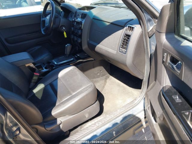 Photo 4 VIN: 1FMCU9EGXBKB20953 - FORD ESCAPE 