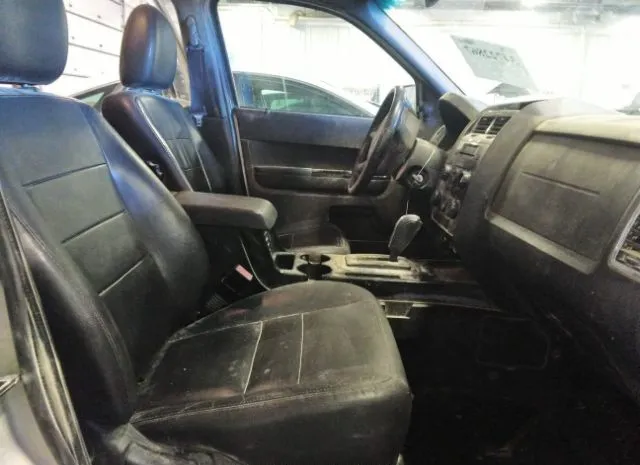 Photo 4 VIN: 1FMCU9EGXBKC69105 - FORD ESCAPE 