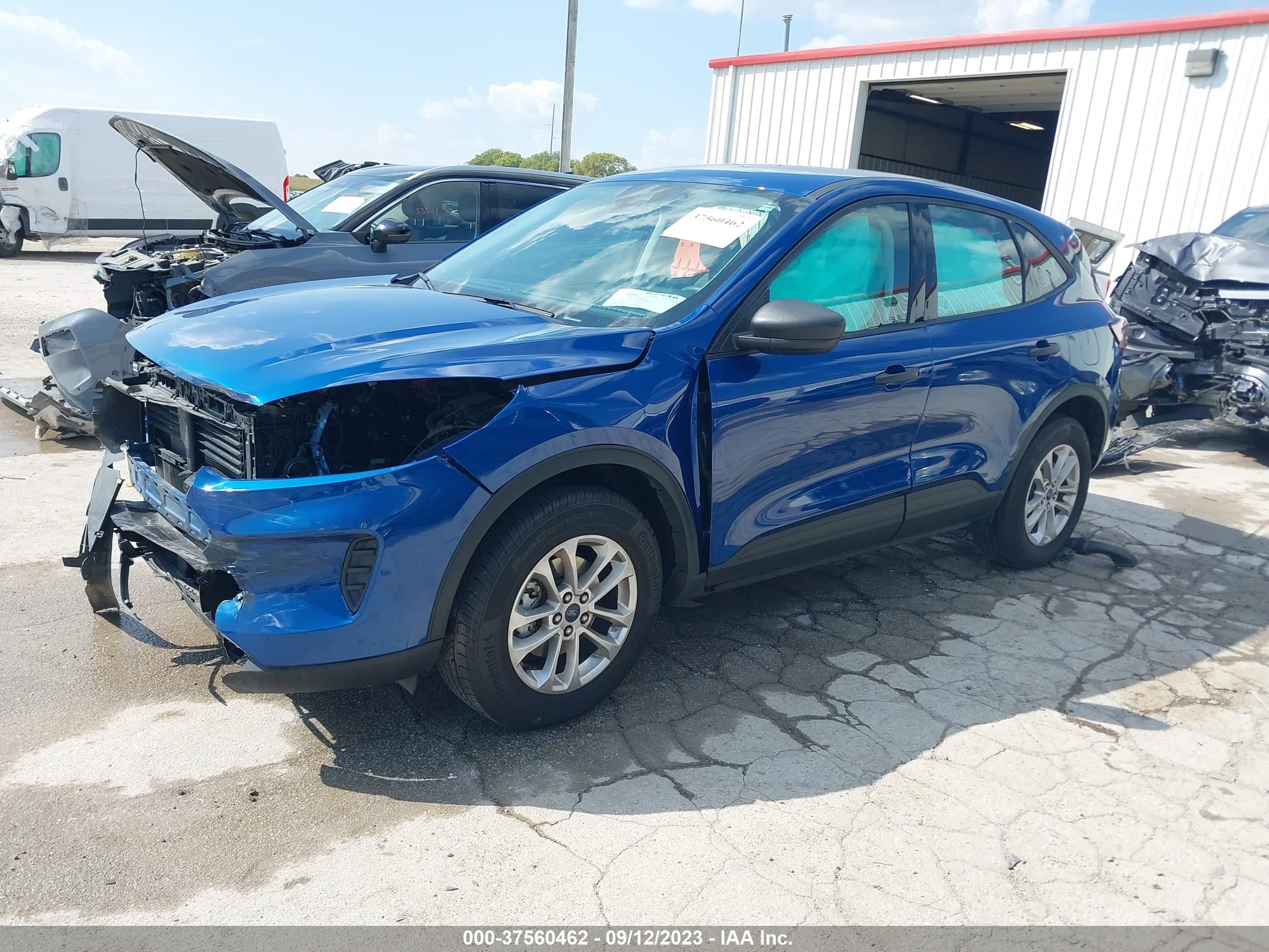 Photo 1 VIN: 1FMCU9F62NUA83394 - FORD ESCAPE 