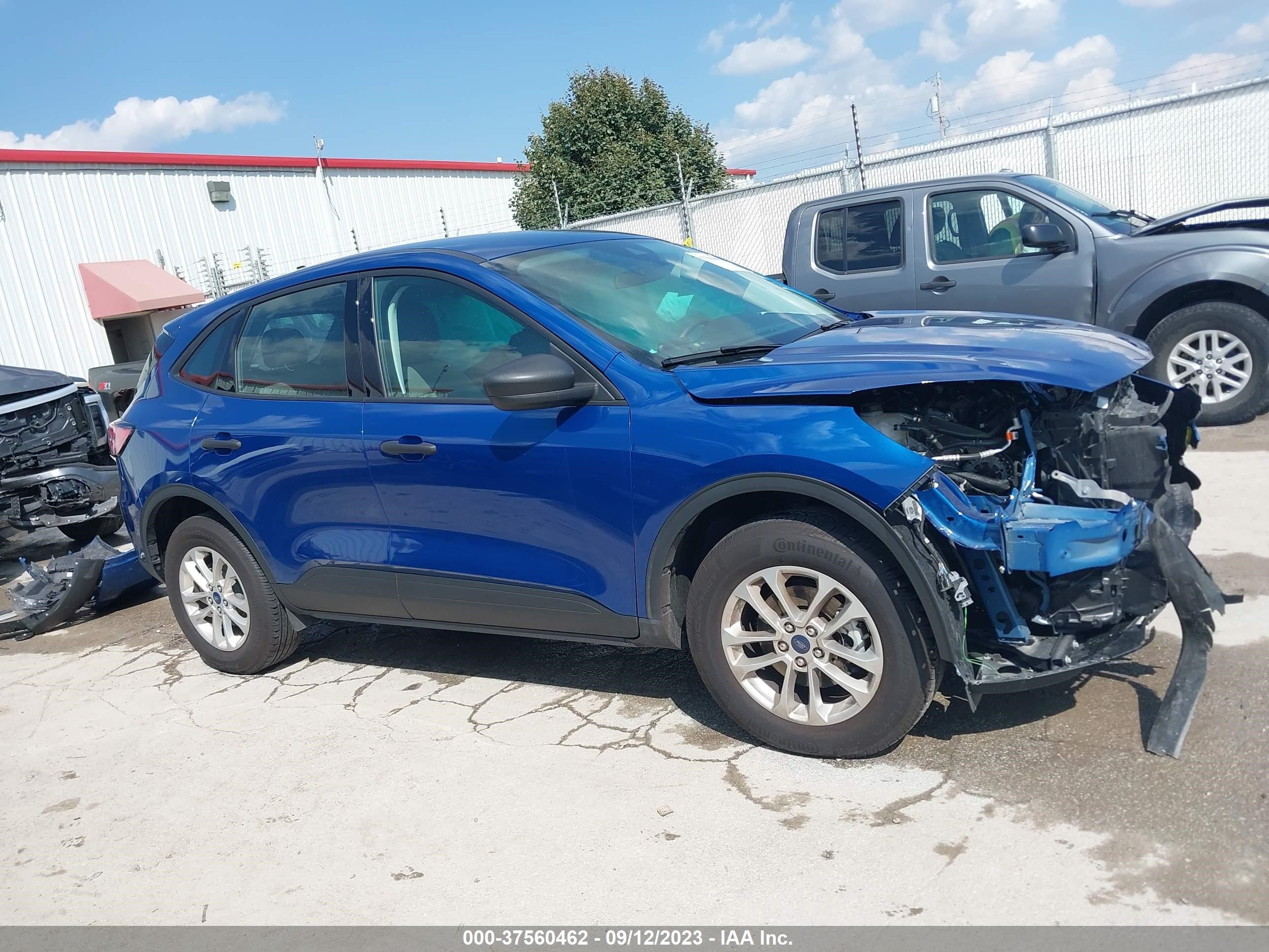 Photo 13 VIN: 1FMCU9F62NUA83394 - FORD ESCAPE 