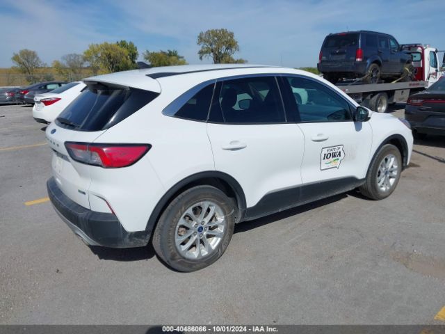 Photo 3 VIN: 1FMCU9G61LUB11553 - FORD ESCAPE 