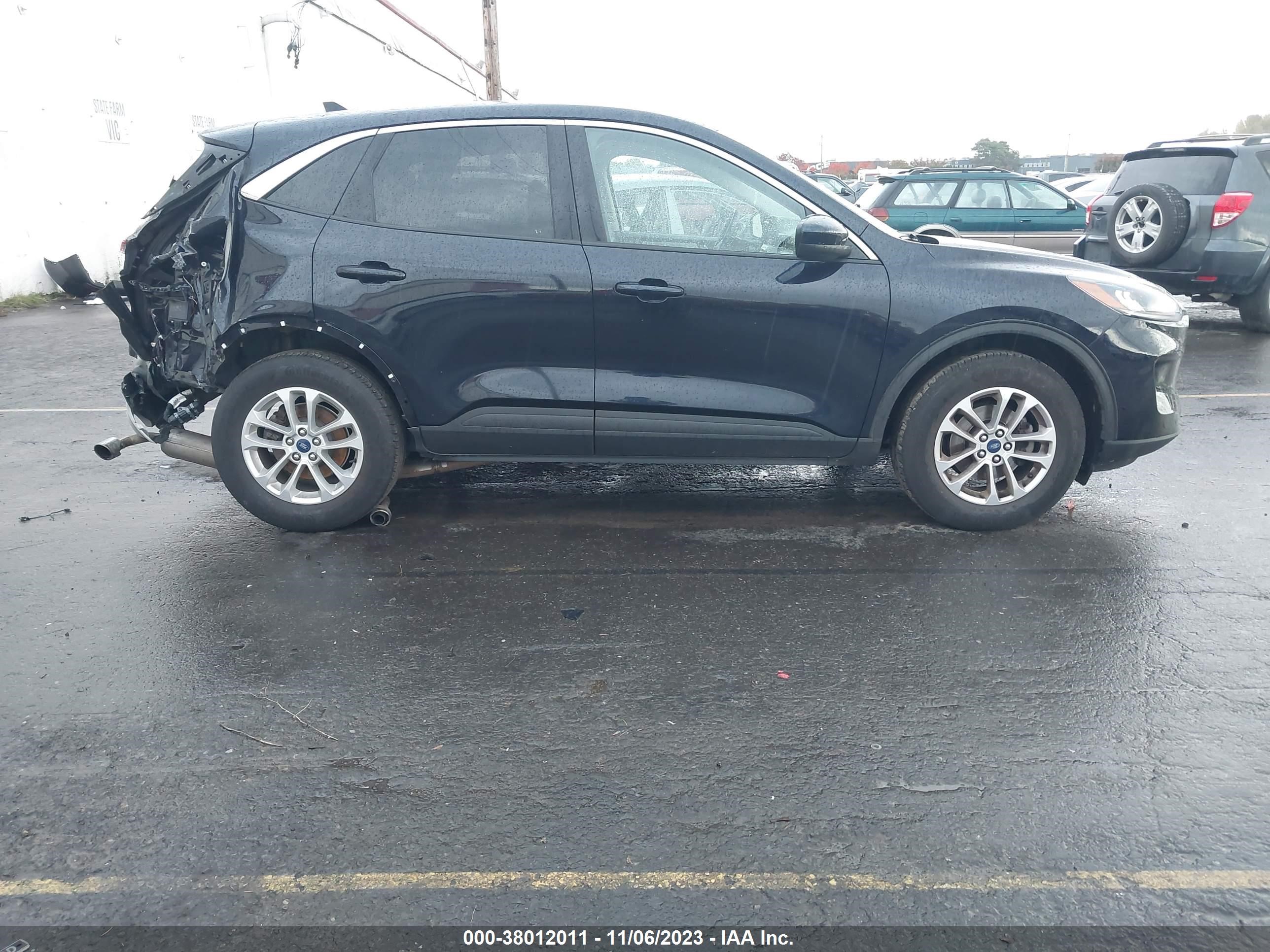 Photo 12 VIN: 1FMCU9G62MUB06380 - FORD ESCAPE 