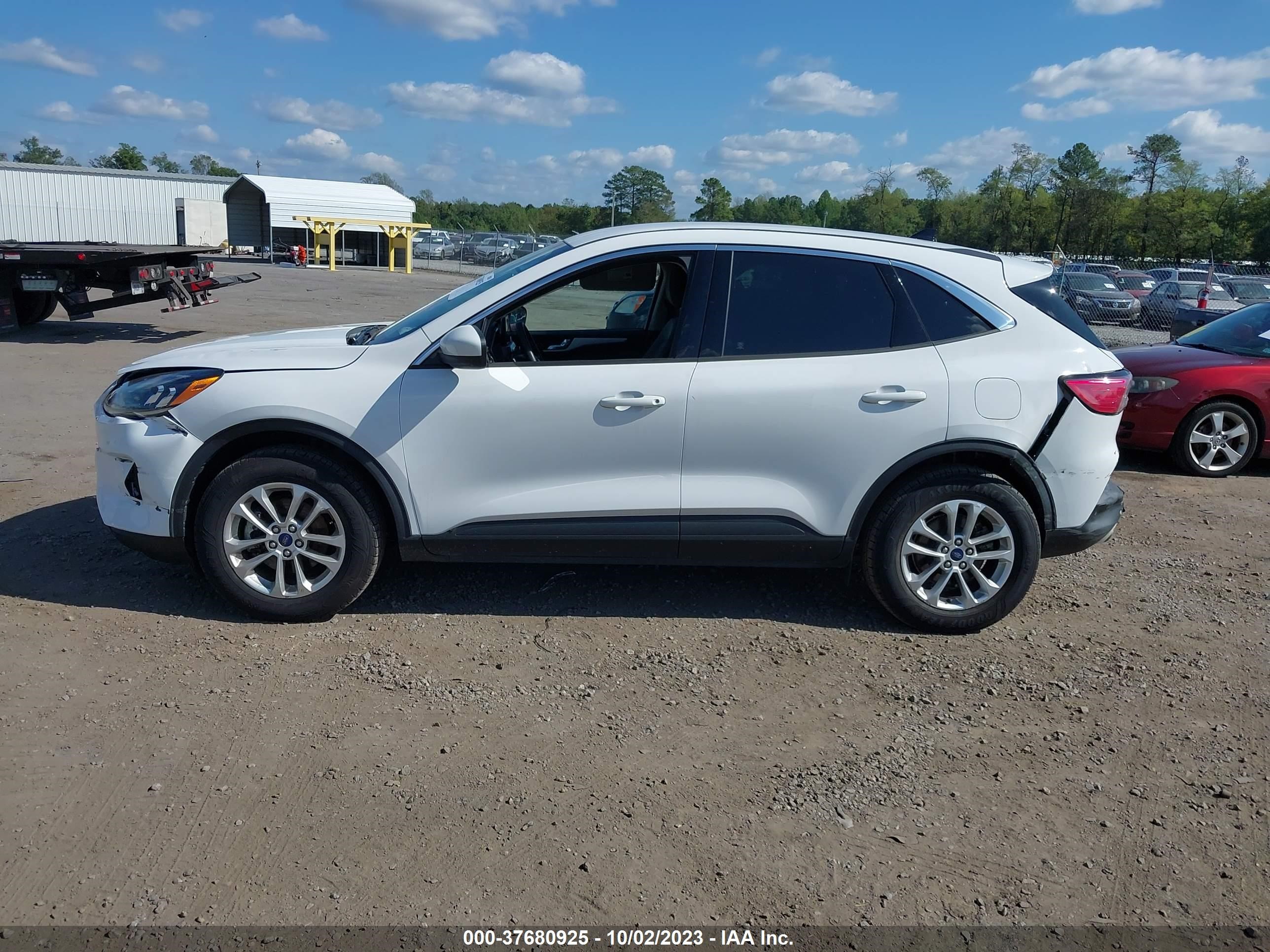 Photo 13 VIN: 1FMCU9G64LUA59626 - FORD ESCAPE 