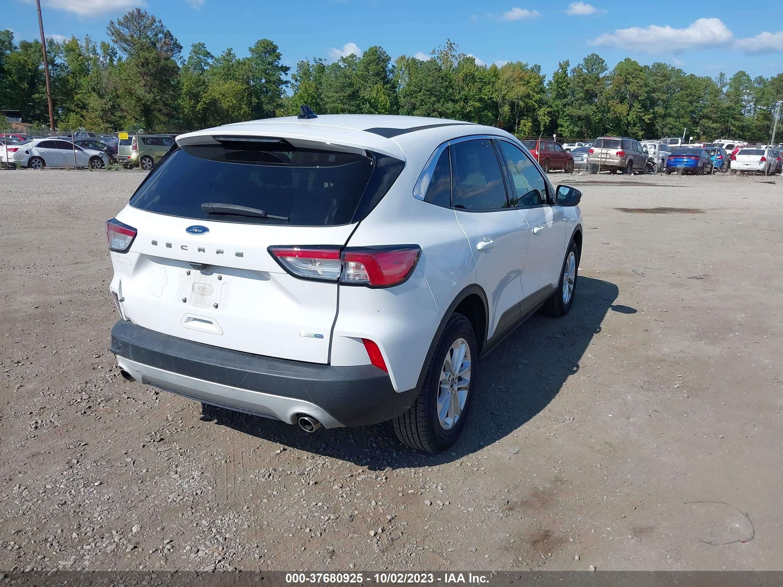 Photo 3 VIN: 1FMCU9G64LUA59626 - FORD ESCAPE 