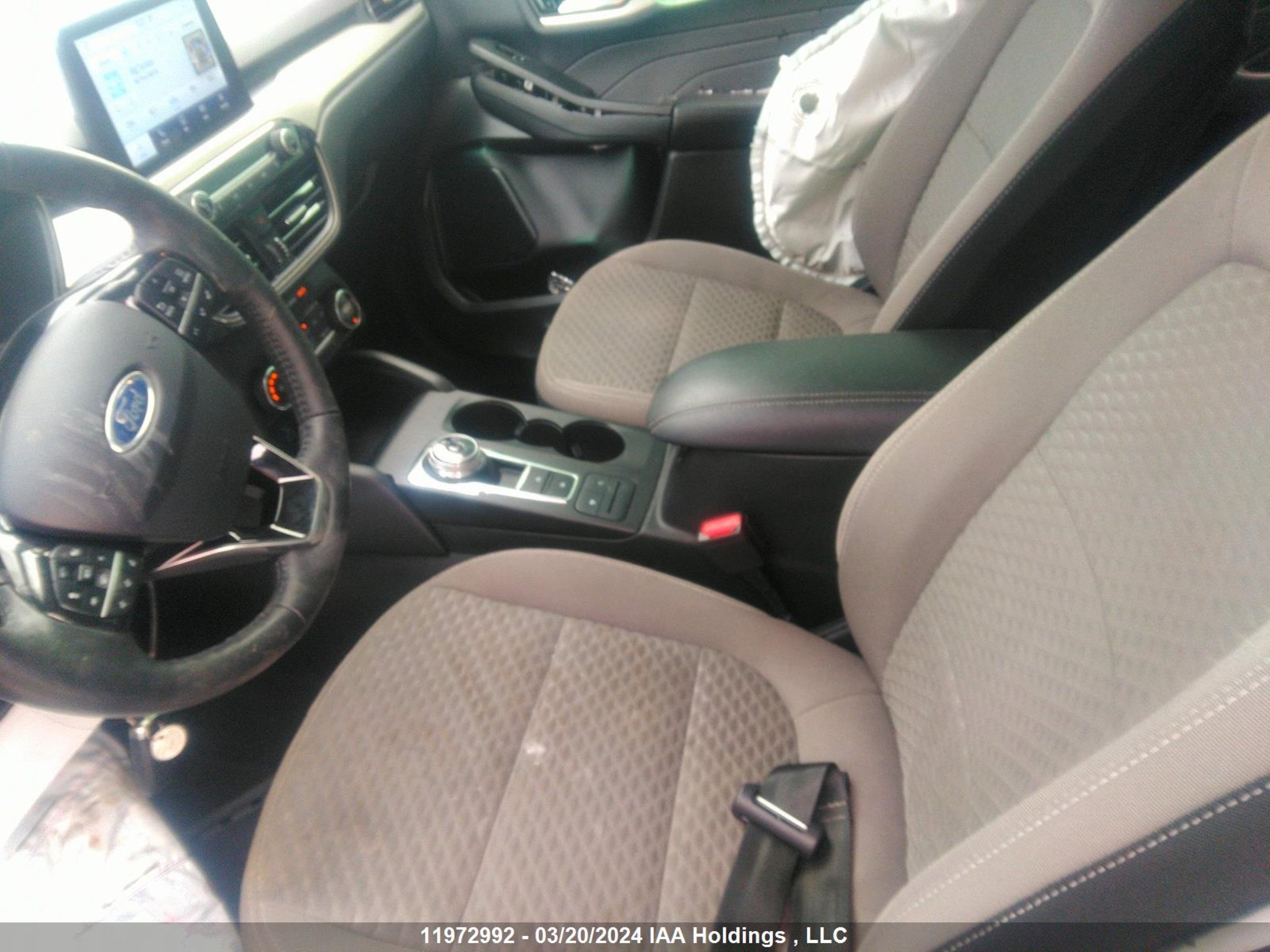 Photo 4 VIN: 1FMCU9G64MUA09925 - FORD ESCAPE 