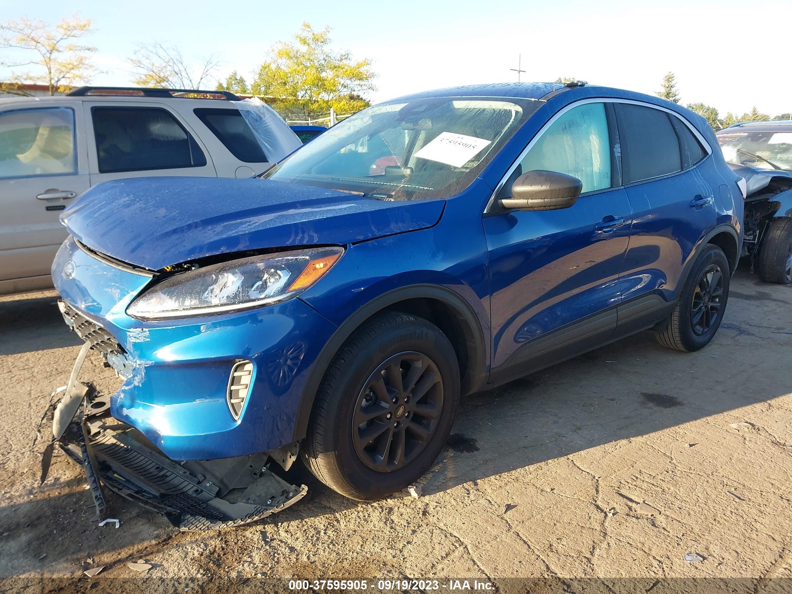 Photo 1 VIN: 1FMCU9G65NUA32616 - FORD ESCAPE 