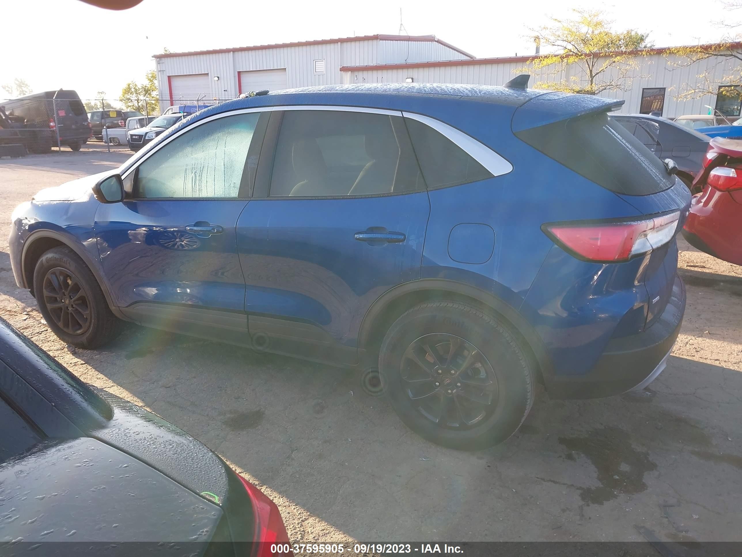 Photo 13 VIN: 1FMCU9G65NUA32616 - FORD ESCAPE 