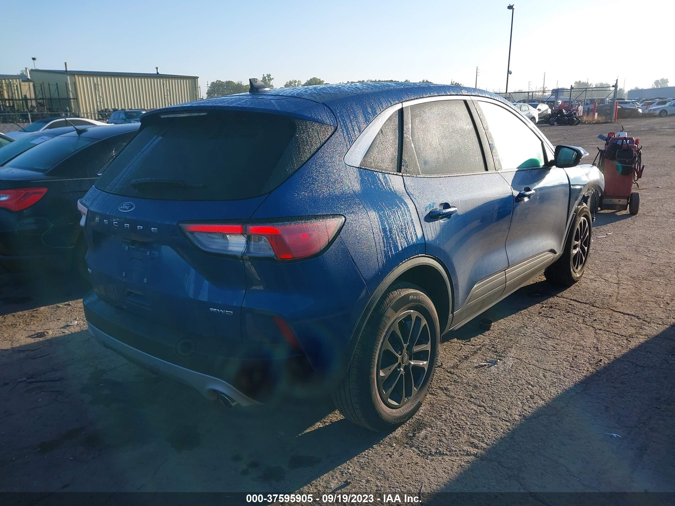 Photo 3 VIN: 1FMCU9G65NUA32616 - FORD ESCAPE 