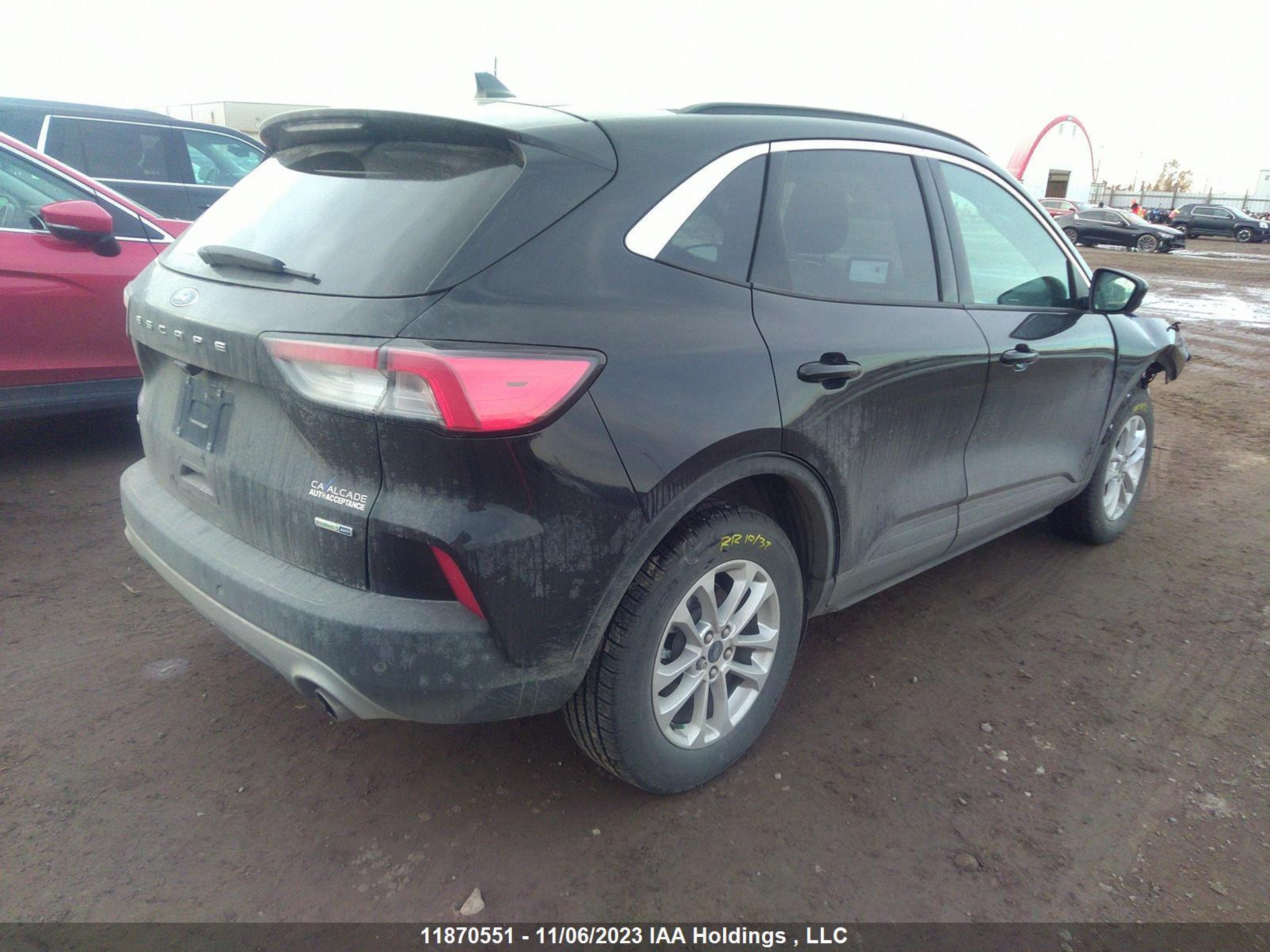 Photo 3 VIN: 1FMCU9G68LUB33114 - FORD ESCAPE 