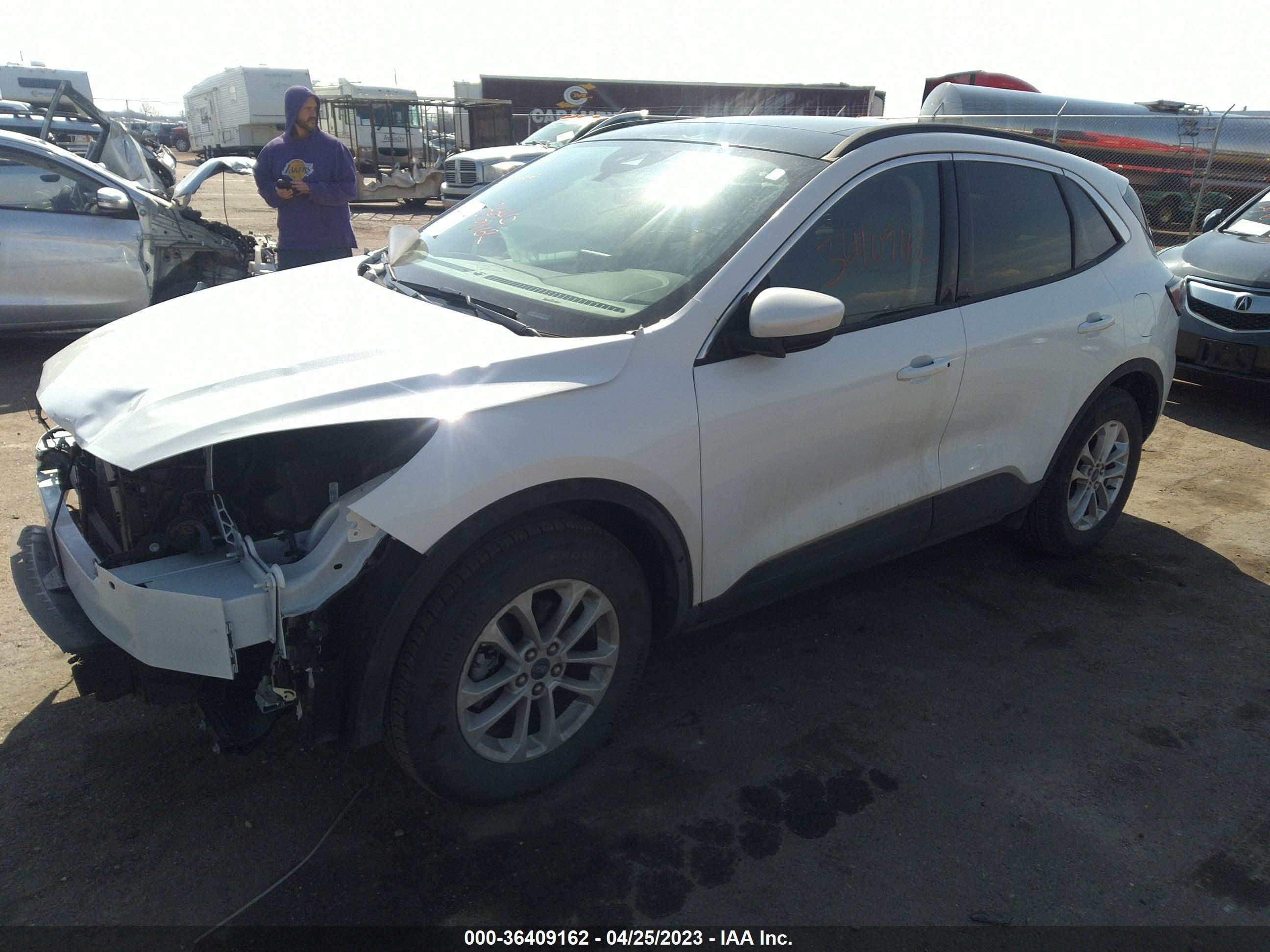 Photo 1 VIN: 1FMCU9G6XLUA38537 - FORD ESCAPE 