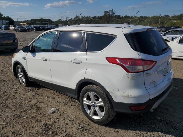 Photo 1 VIN: 1FMCU9G90FUB73816 - FORD ESCAPE SE 