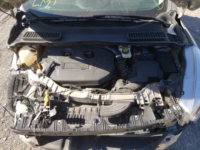 Photo 6 VIN: 1FMCU9G90HUB53746 - FORD ESCAPE 