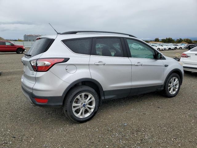 Photo 2 VIN: 1FMCU9G90HUC02623 - FORD ESCAPE SE 