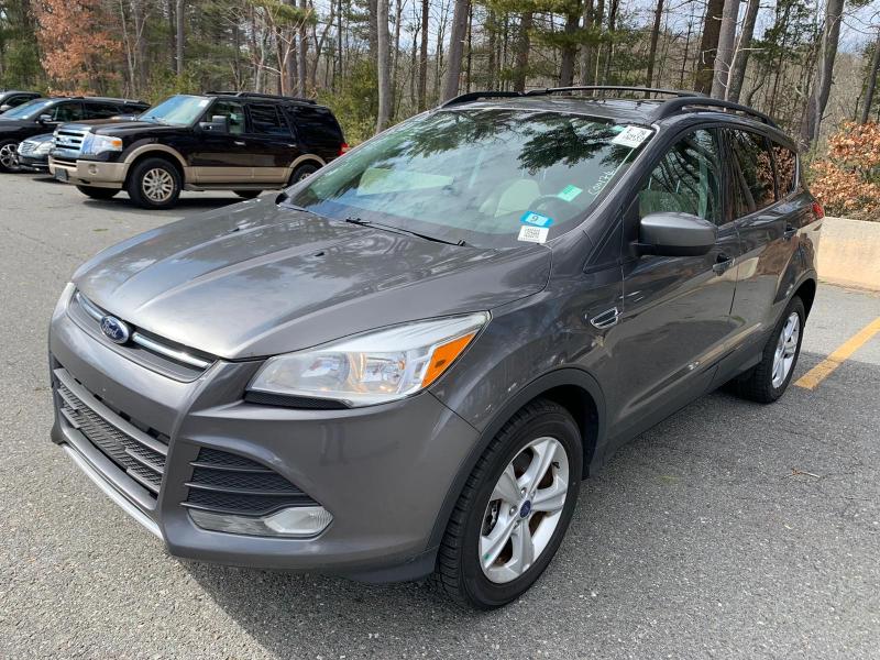 Photo 1 VIN: 1FMCU9G91DUA18124 - FORD ESCAPE SE 