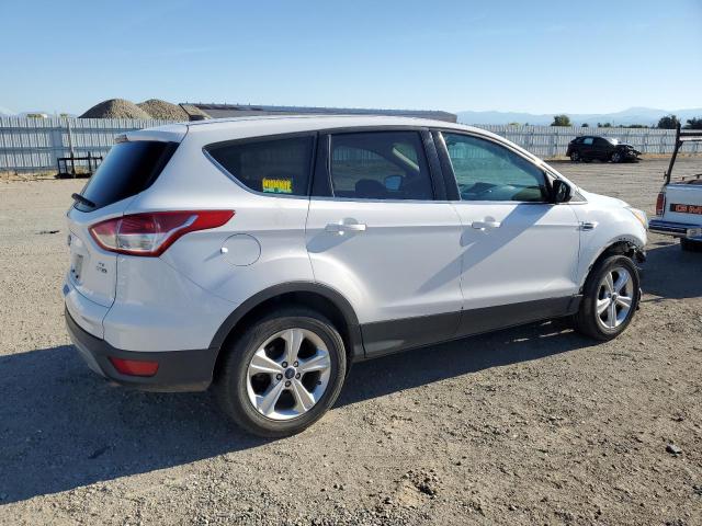 Photo 2 VIN: 1FMCU9G91FUA09717 - FORD ESCAPE SE 