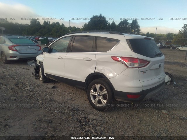 Photo 2 VIN: 1FMCU9G91FUA94252 - FORD ESCAPE 