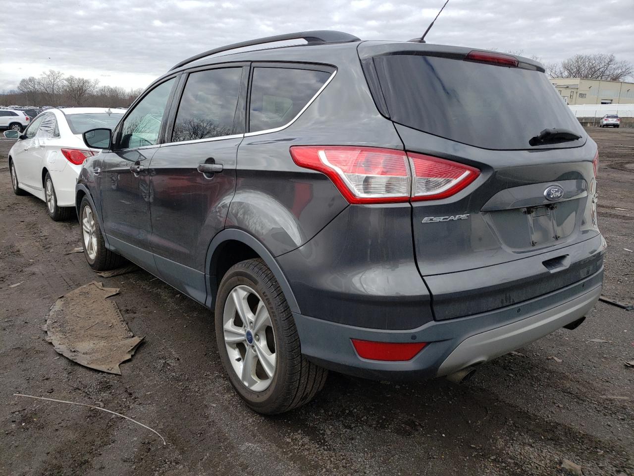 Photo 1 VIN: 1FMCU9G91FUB55339 - FORD ESCAPE 