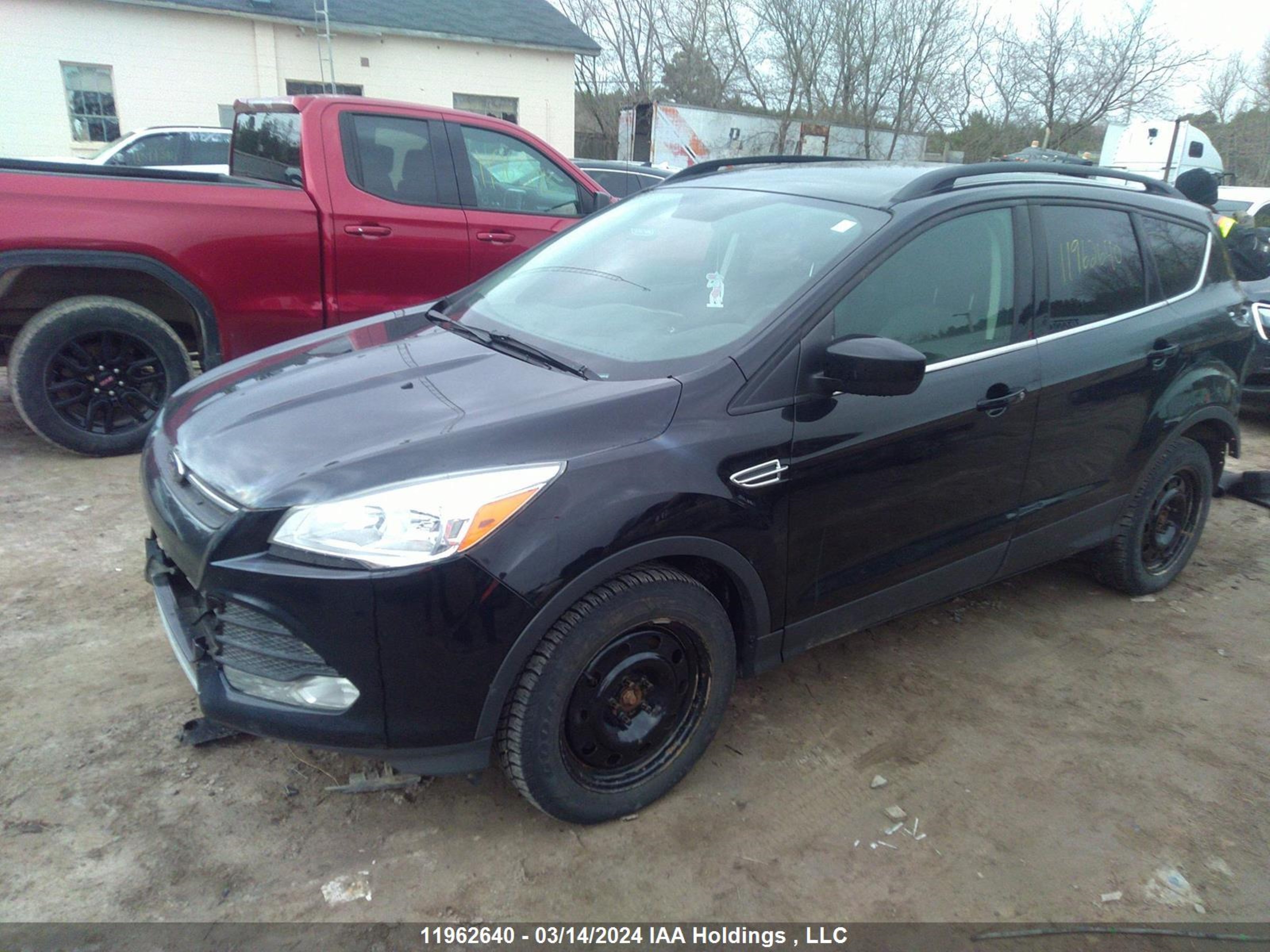 Photo 1 VIN: 1FMCU9G91GUB26683 - FORD ESCAPE 