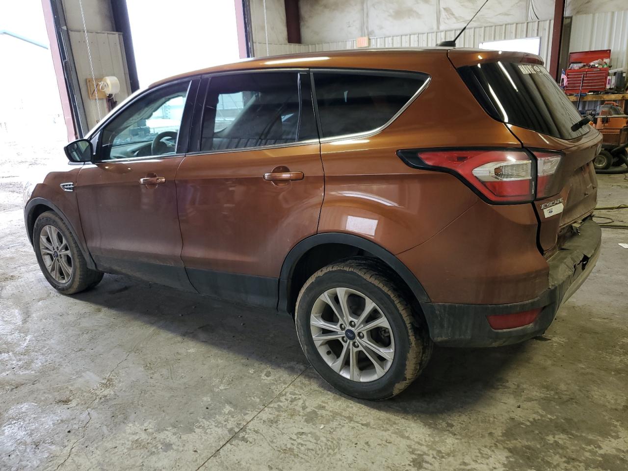 Photo 1 VIN: 1FMCU9G91HUB67669 - FORD ESCAPE 