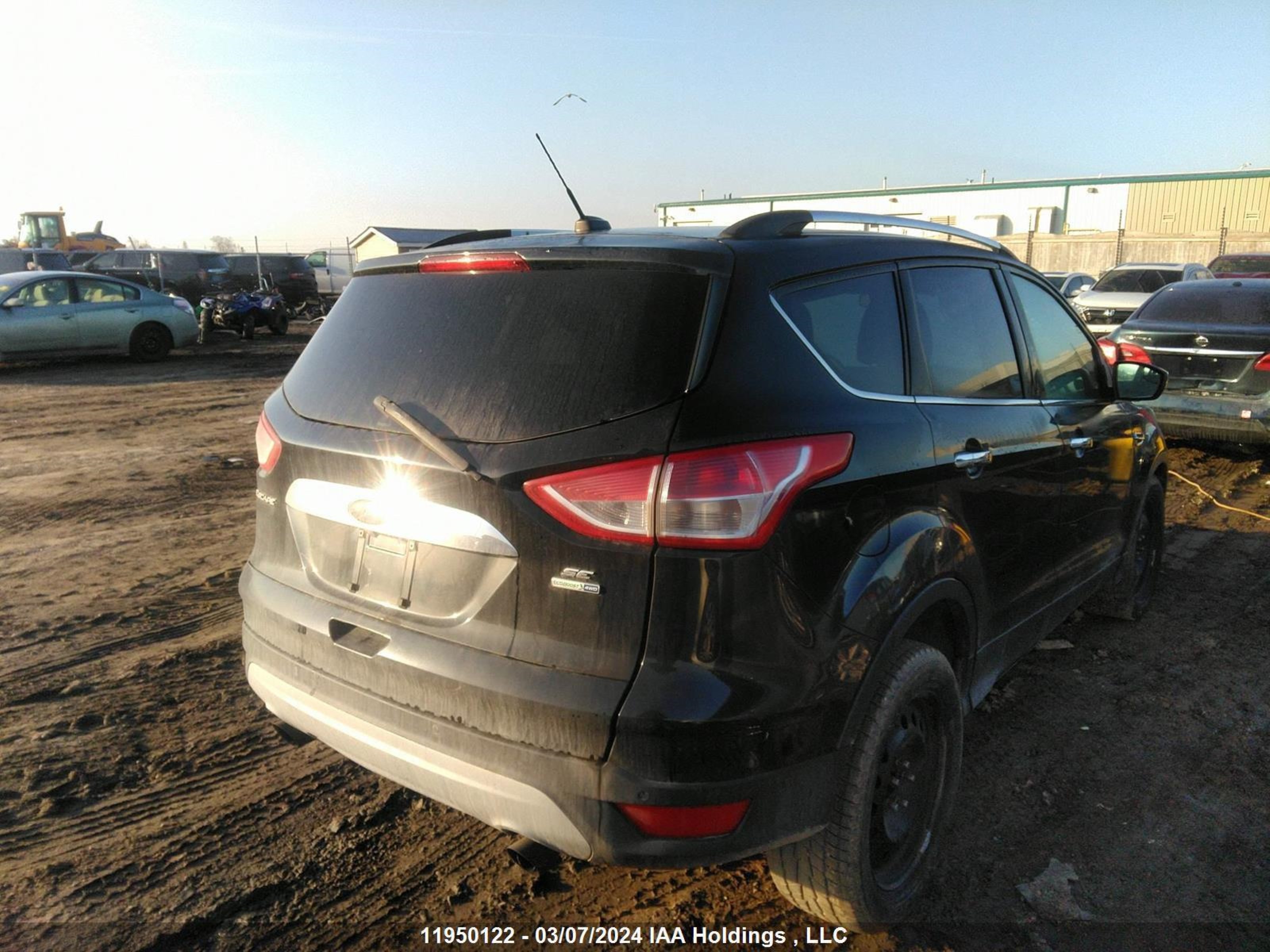 Photo 3 VIN: 1FMCU9G92EUD04355 - FORD ESCAPE 