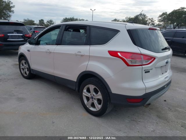 Photo 2 VIN: 1FMCU9G92GUC13153 - FORD ESCAPE 