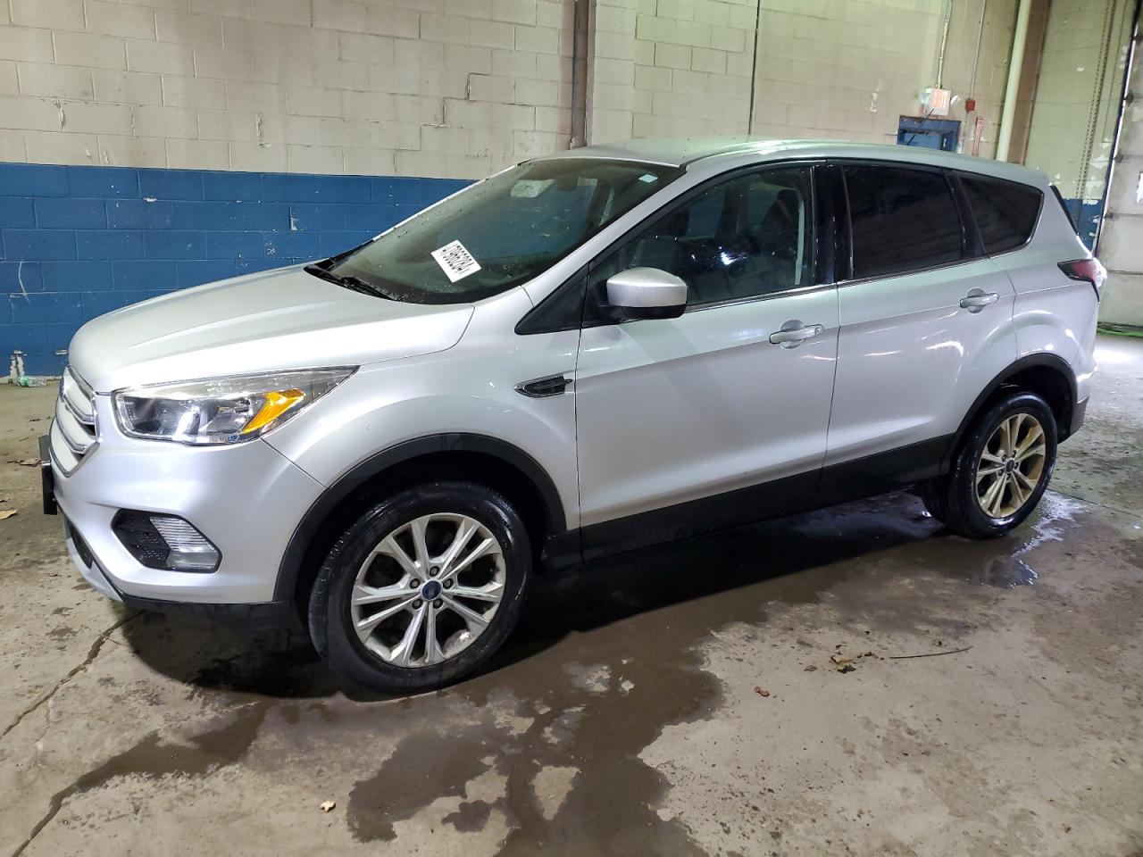 Photo 0 VIN: 1FMCU9G92HUB27441 - FORD ESCAPE SE 