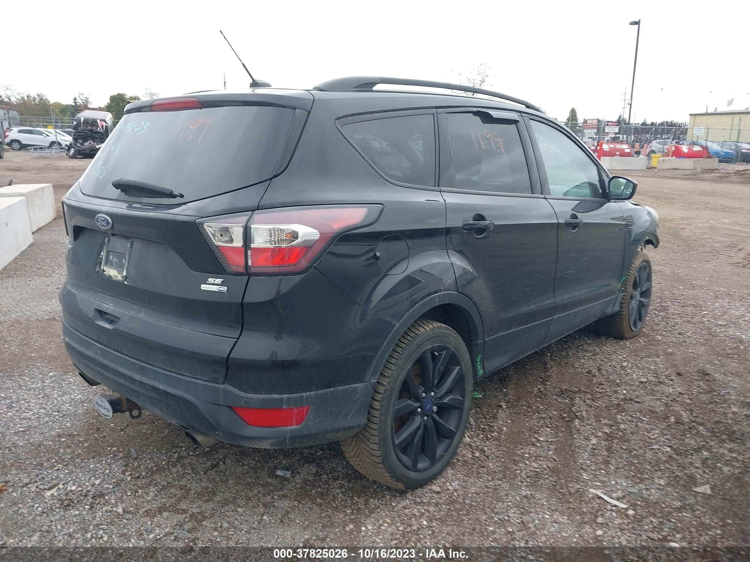 Photo 3 VIN: 1FMCU9G92HUB51786 - FORD ESCAPE 