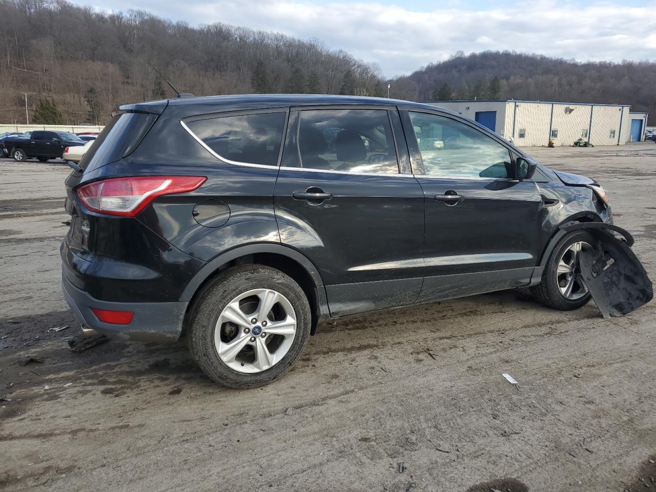 Photo 2 VIN: 1FMCU9G93DUA54588 - FORD ESCAPE 