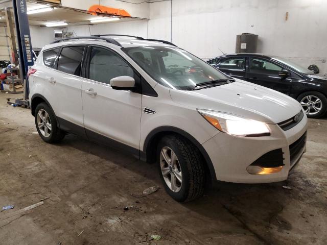 Photo 3 VIN: 1FMCU9G93DUC00021 - FORD ESCAPE SE 