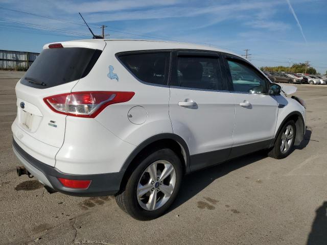 Photo 2 VIN: 1FMCU9G93EUA63535 - FORD ESCAPE SE 