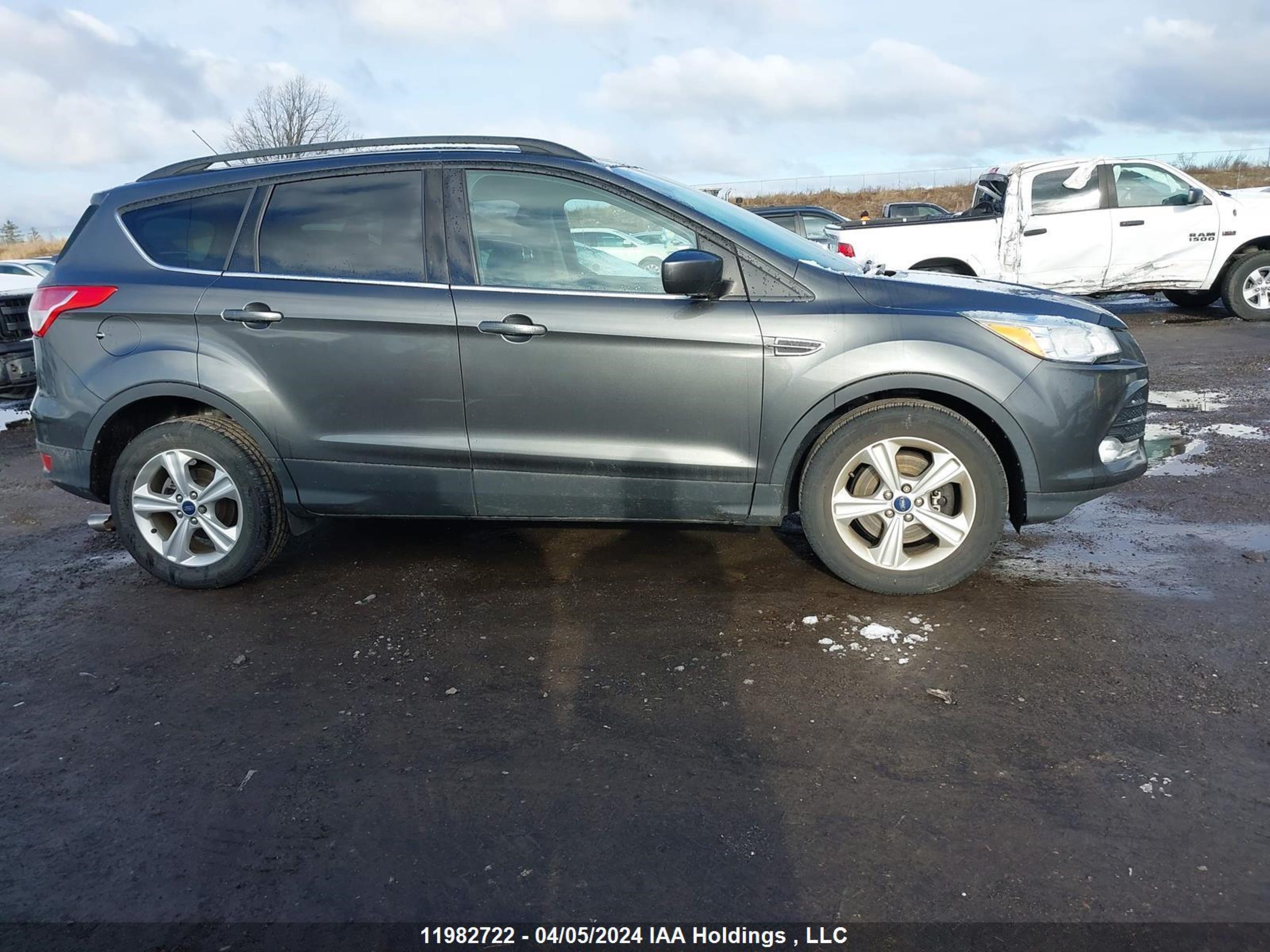 Photo 12 VIN: 1FMCU9G93FUA12828 - FORD ESCAPE 