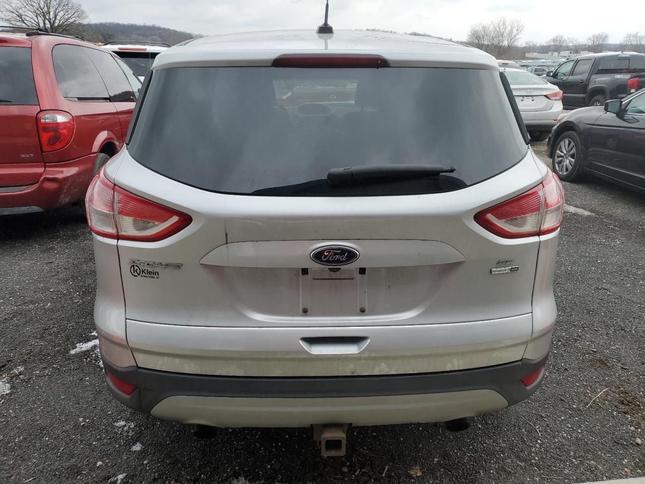 Photo 5 VIN: 1FMCU9G93FUB37294 - FORD ESCAPE 