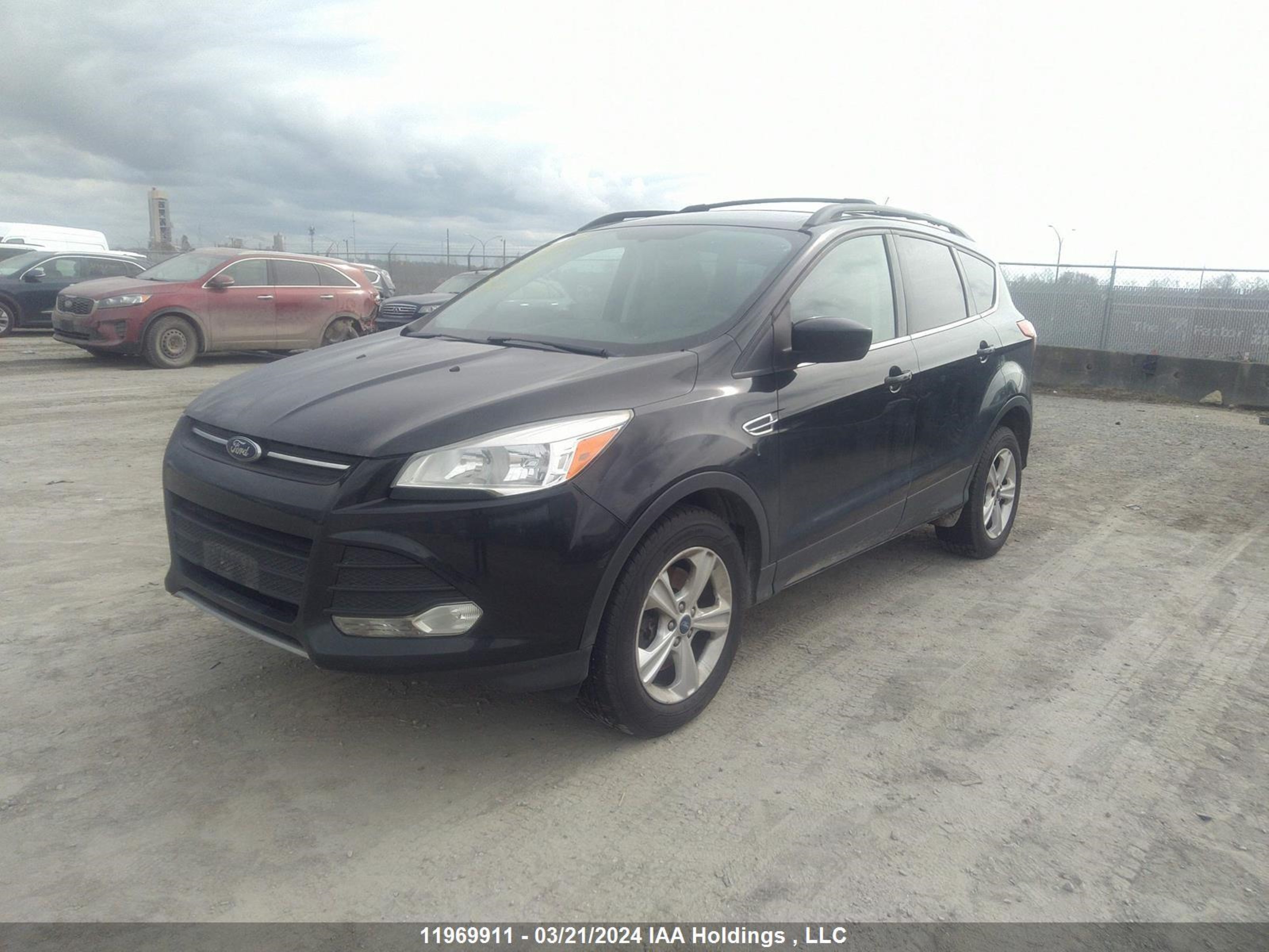 Photo 1 VIN: 1FMCU9G95DUB33485 - FORD ESCAPE 