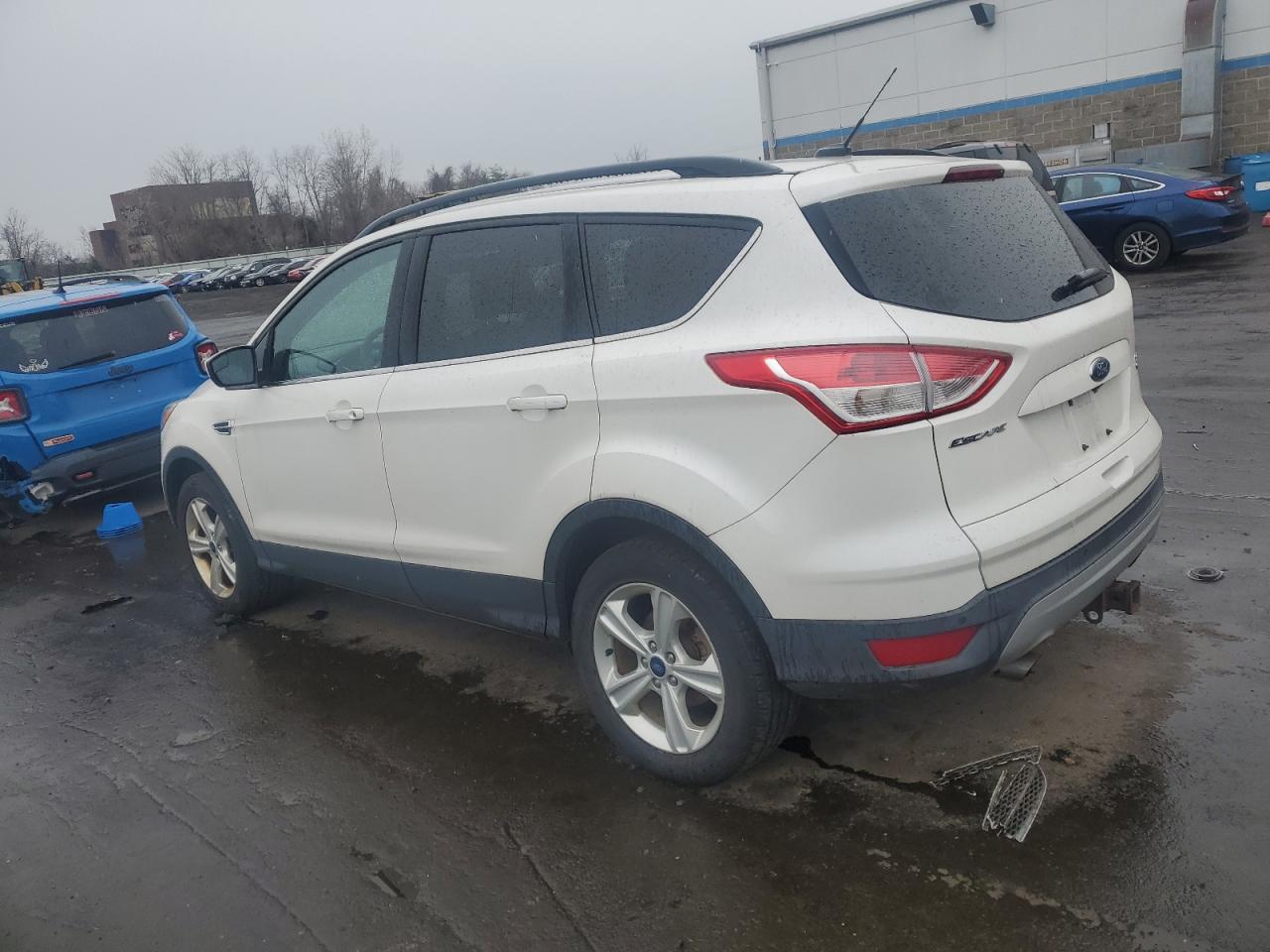 Photo 1 VIN: 1FMCU9G95FUA48214 - FORD ESCAPE 