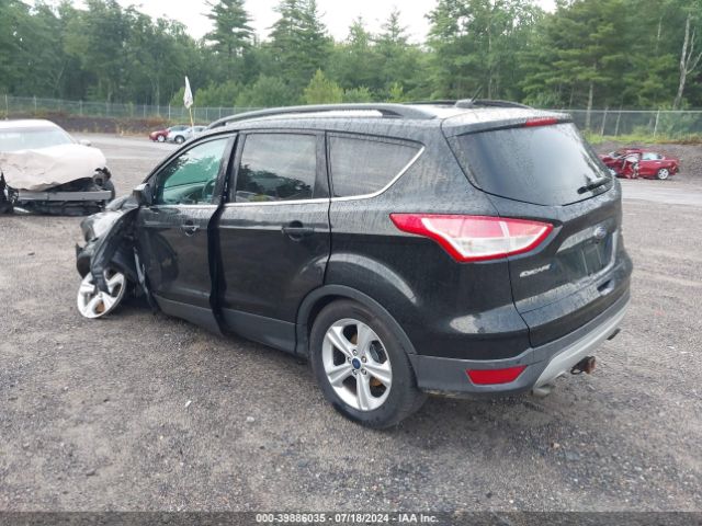 Photo 2 VIN: 1FMCU9G95FUA85795 - FORD ESCAPE 