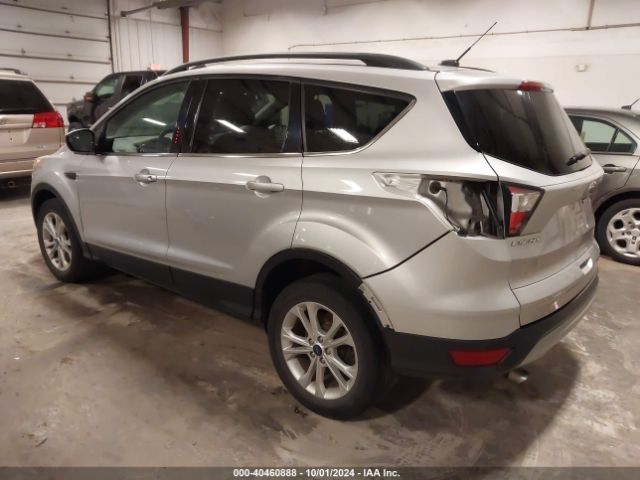 Photo 2 VIN: 1FMCU9G95JUC38572 - FORD ESCAPE 