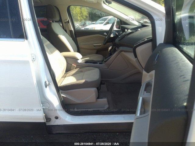 Photo 4 VIN: 1FMCU9G96EUB42343 - FORD ESCAPE 