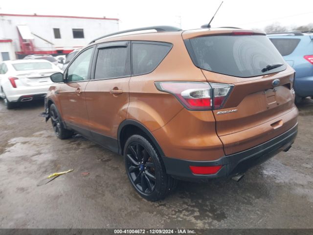 Photo 2 VIN: 1FMCU9G96HUA10266 - FORD ESCAPE 