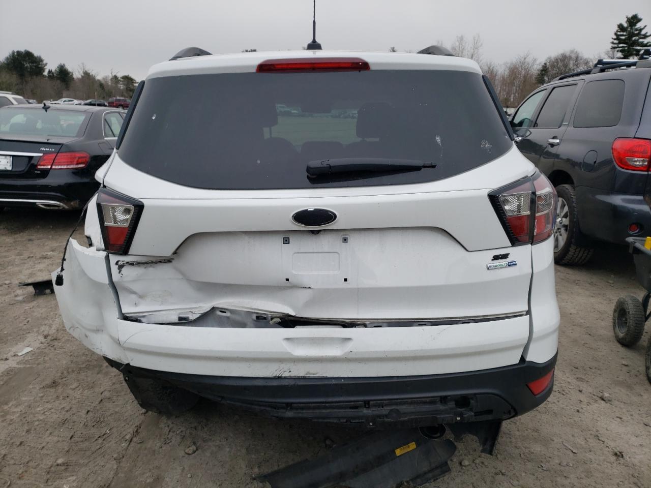 Photo 5 VIN: 1FMCU9G96HUC16199 - FORD ESCAPE 